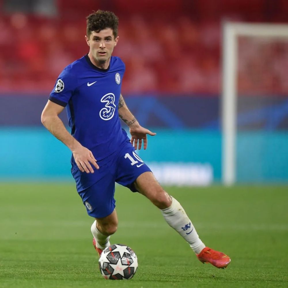 位年轻内线 位年轻内线