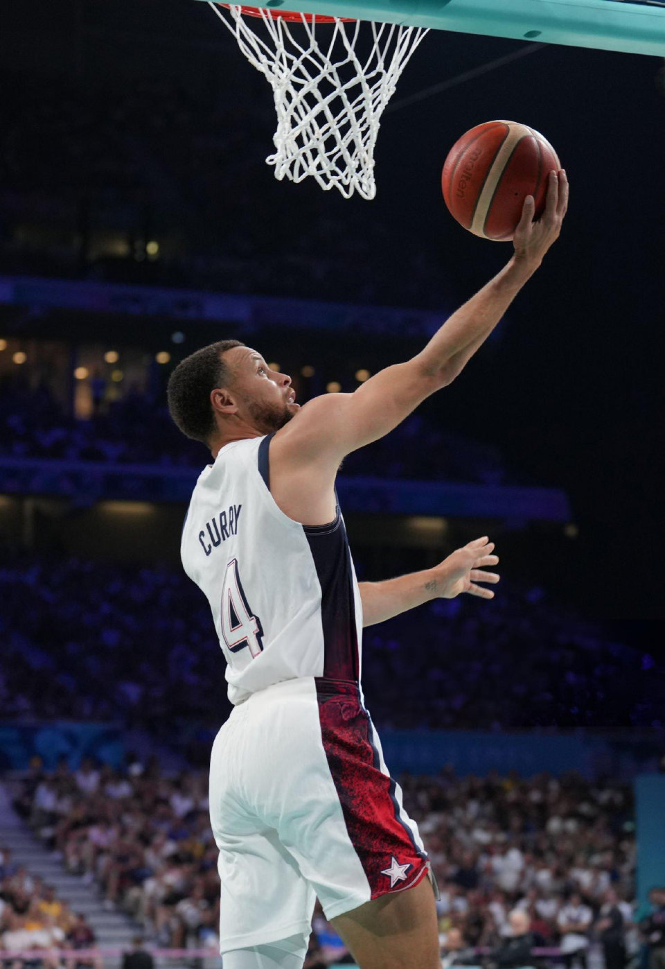 她也显示出 她也显示出