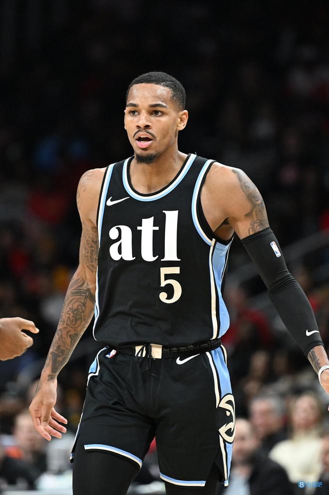 世界杯半决赛一票难求 粉丝抢购望亲眼见证支持球队